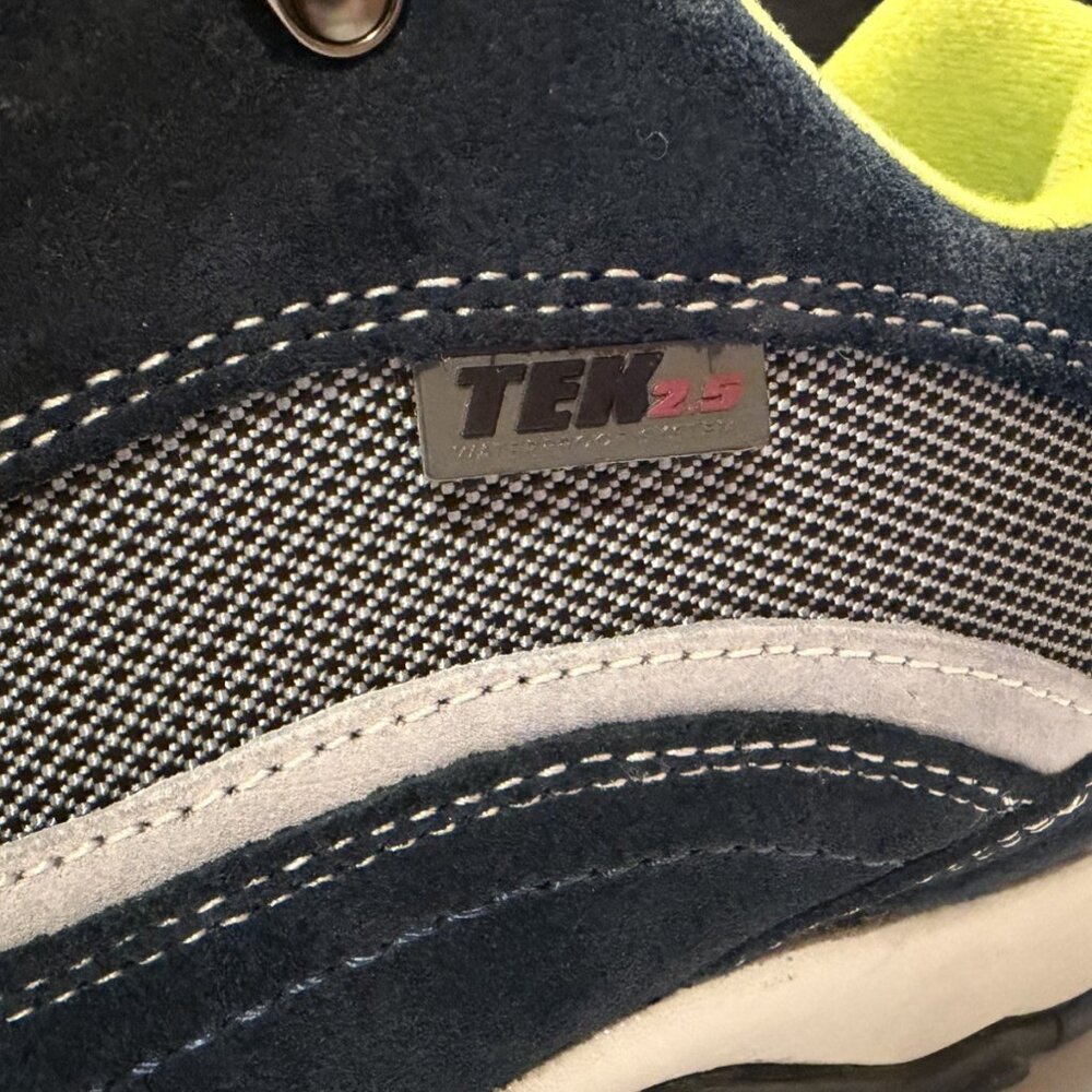LL Bean Tek 2.5 Women Hiking Sneaker Size 9 Wide Waterproof PrimaLoft - Picture 12 of 14